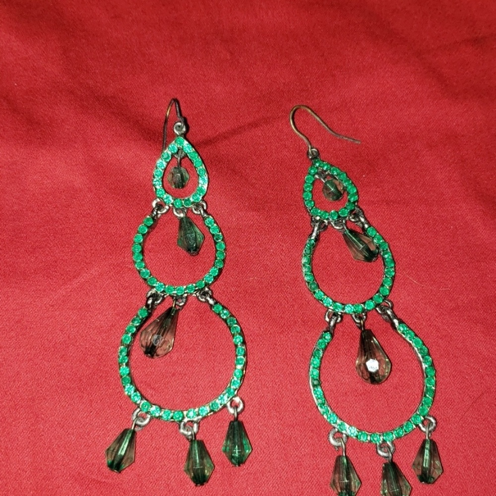 Emerald earrings